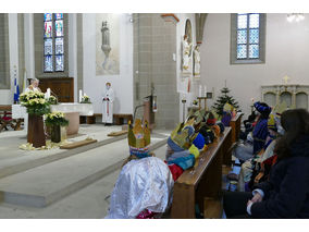 Aussendung der Sternsinger in Naumburg (Foto: Karl-Franz Thiede)